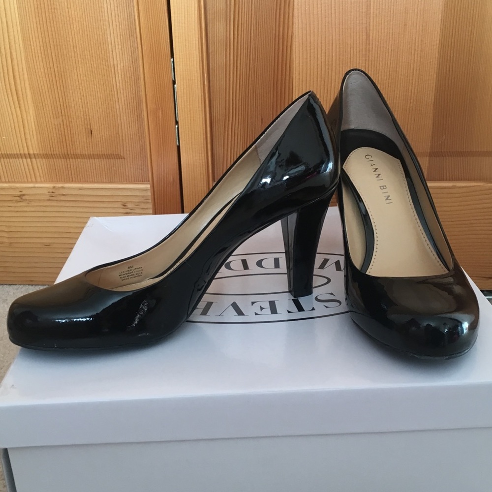 Patent black pump